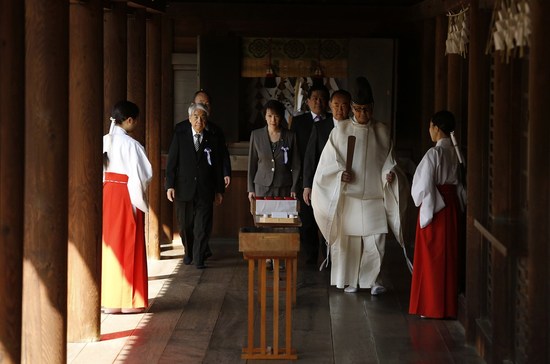 日本首相石破茂对靖国神社大祭的决断，选择与考量