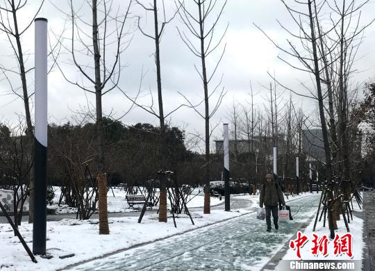 漠河积雪深度达19厘米，冬日保暖提醒与成长励志之路