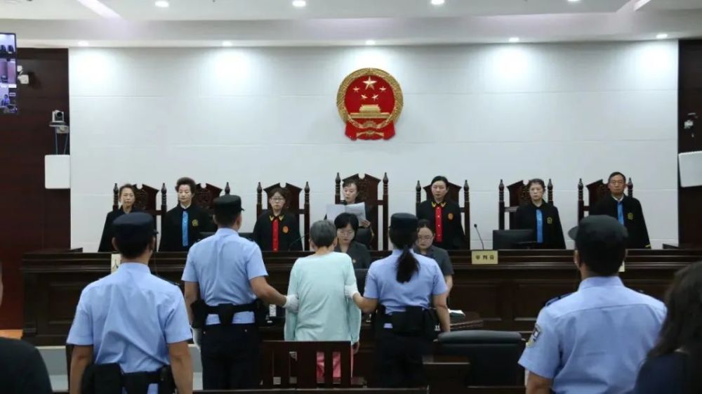 余华英案引发社会热议，公诉机关建议死刑判决