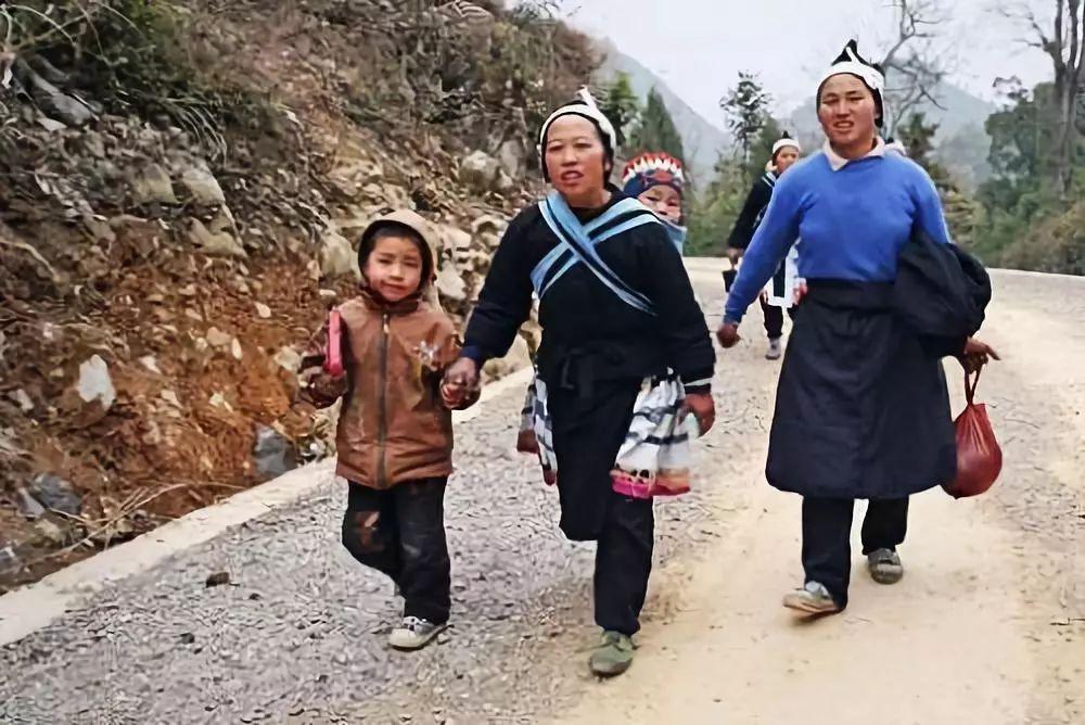 东升人才网最新招聘，小巷特色小店的人才探寻之旅